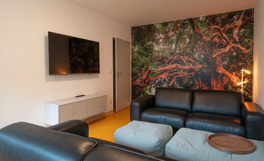 BIG MAMA Berlin - Hostel lounge | copyright by Ruben W. Meier